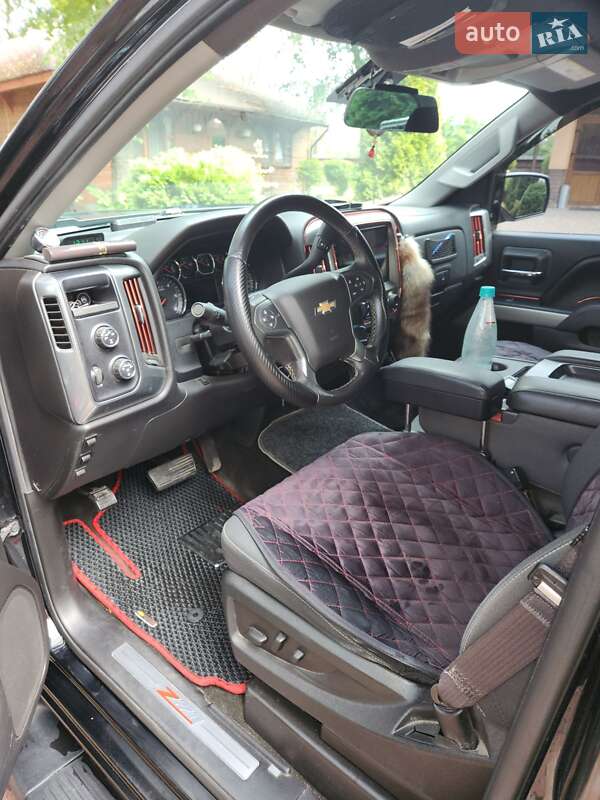 Пикап Chevrolet Silverado 2016 в Василькове
