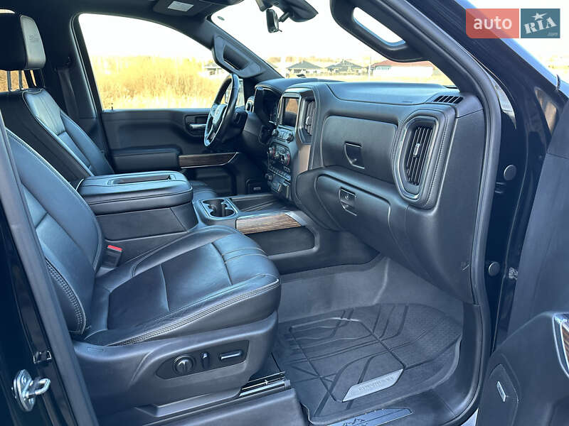 Пикап Chevrolet Silverado 2019 в Луцке