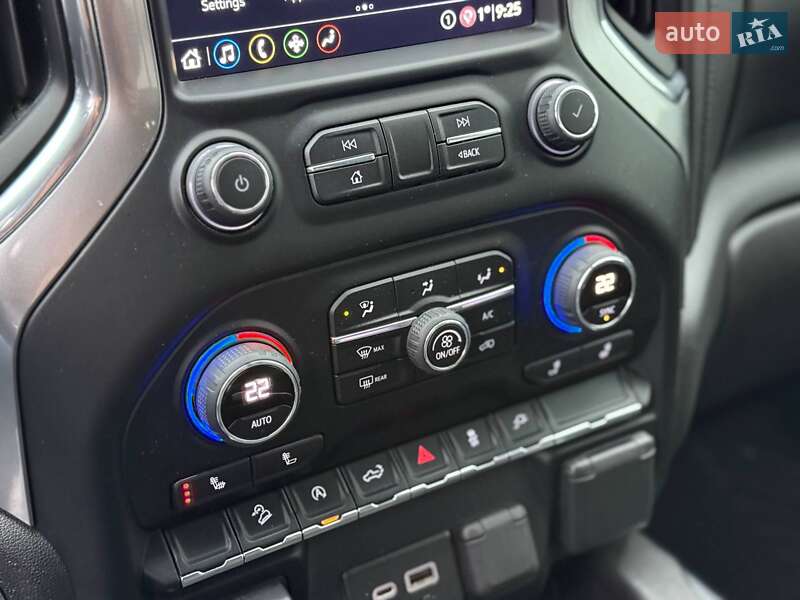 Пикап Chevrolet Silverado 2020 в Киеве