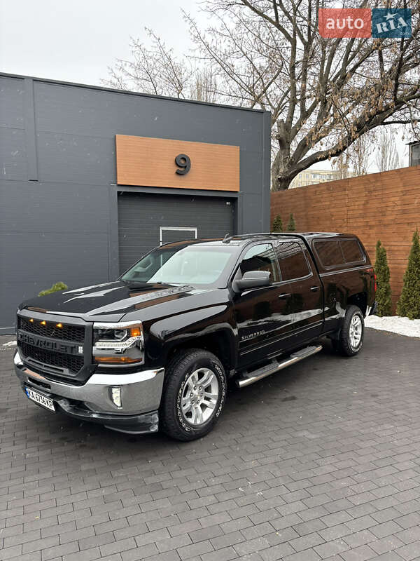 Пикап Chevrolet Silverado 2018 в Киеве фото 16 Пикап Chevrolet Silverado 2018 в Киеве