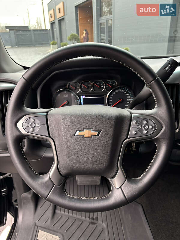 Пикап Chevrolet Silverado 2018 в Киеве фото 25 Пикап Chevrolet Silverado 2018 в Киеве