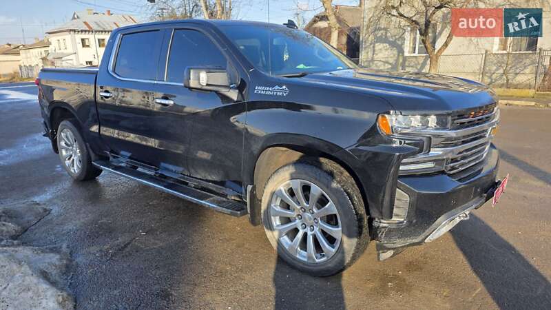 Пикап Chevrolet Silverado 2021 в Ходорове