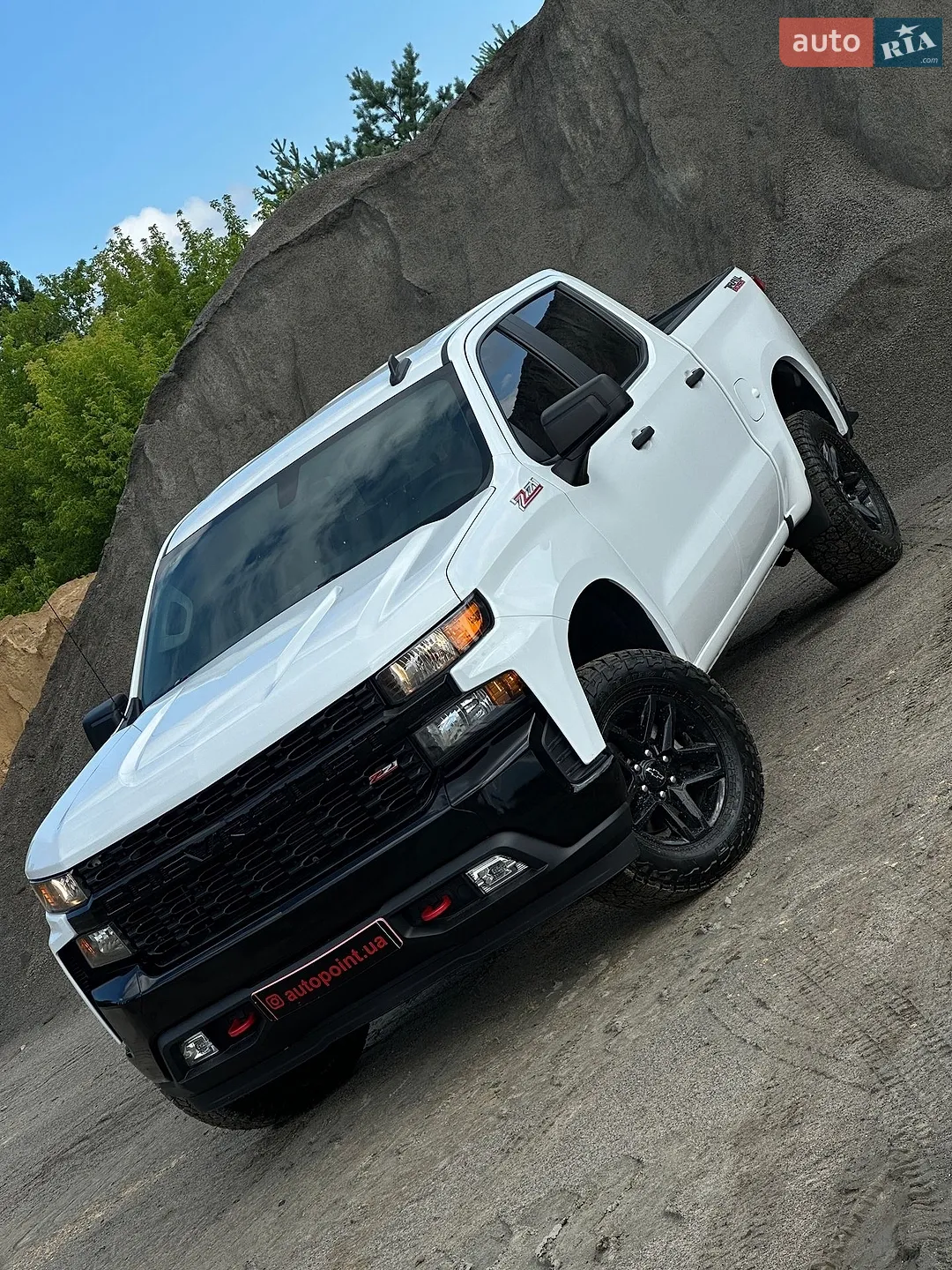 2019 Chevrolet Silverado - мініатюра 3