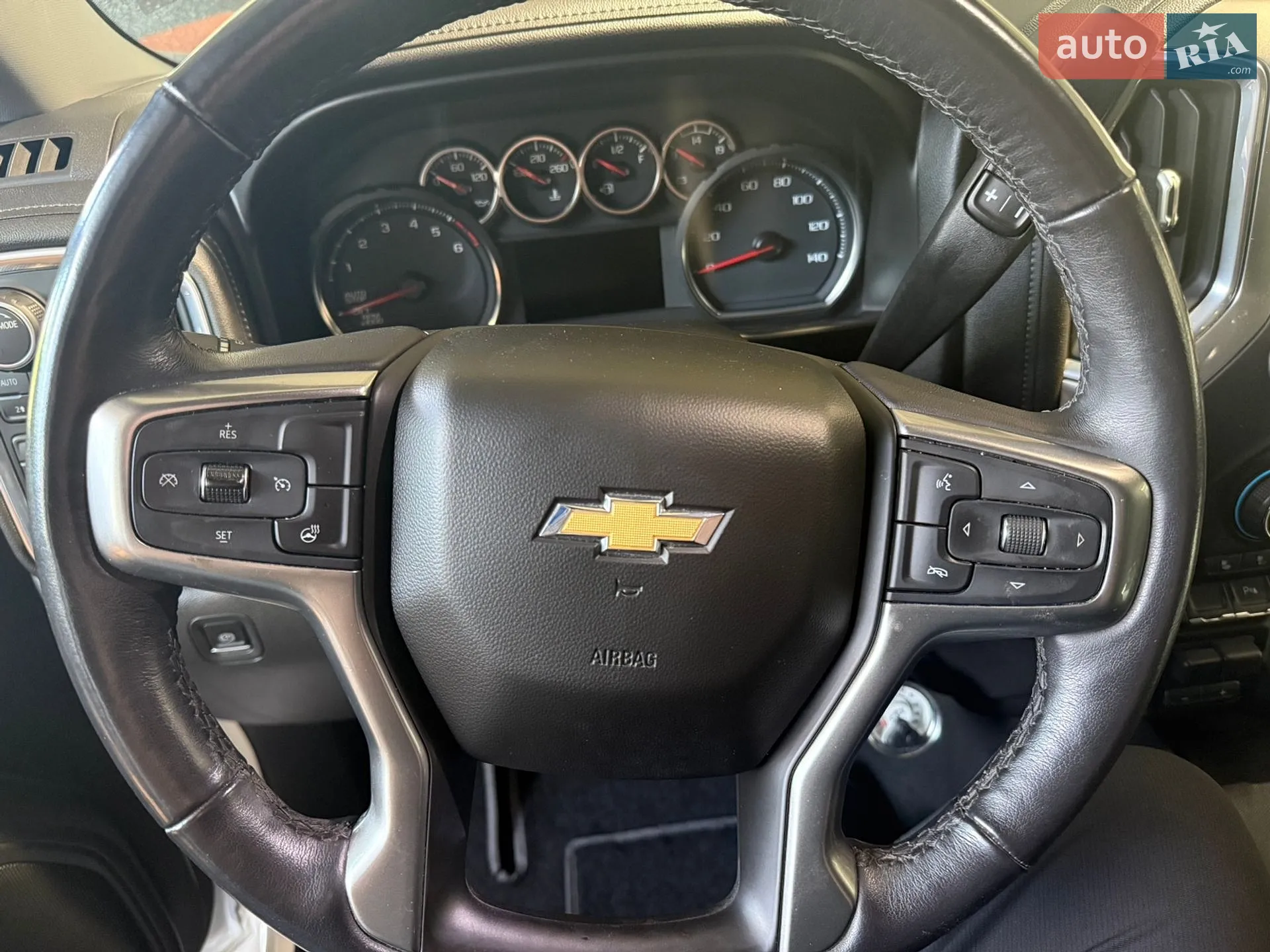 2020 Chevrolet Silverado - мініатюра 24