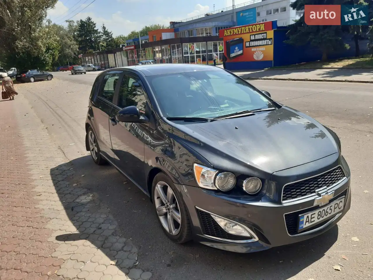 2015 Chevrolet Sonic - мініатюра 2