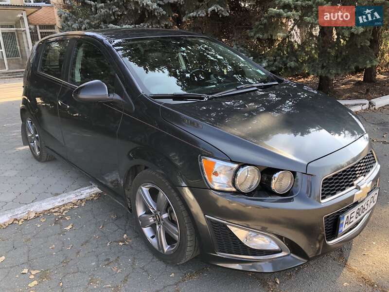 Хетчбек Chevrolet Sonic 2015 в Кривому Розі