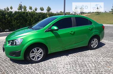 Седан Chevrolet Sonic 2015 в Днепре