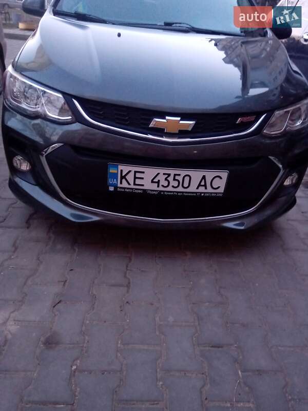 Седан Chevrolet Sonic 2016 в Кривом Роге