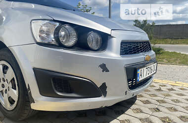 Седан Chevrolet Sonic 2013 в Києві