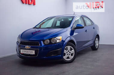 Седан Chevrolet Sonic 2013 в Києві