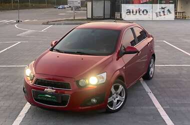 Седан Chevrolet Sonic 2014 в Києві