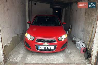 Седан Chevrolet Sonic 2014 в Києві