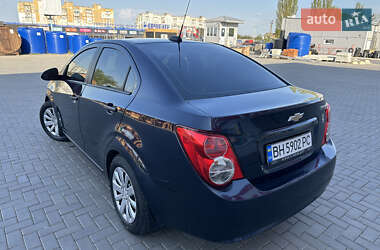 Седан Chevrolet Sonic 2014 в 