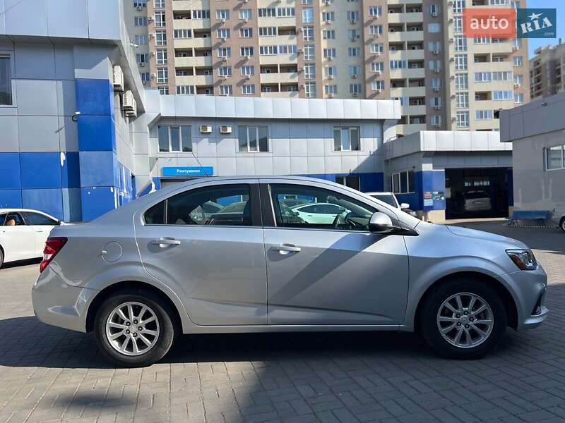 Седан Chevrolet Sonic 2019 в Одессе