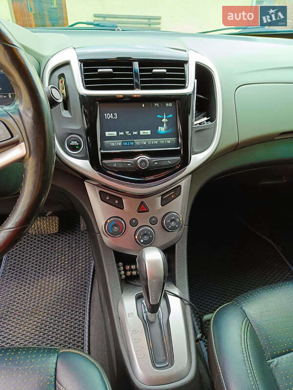 Седан Chevrolet Sonic 2016 в Івано-Франківську