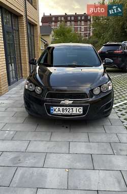 Седан Chevrolet Sonic 2016 в Киеве