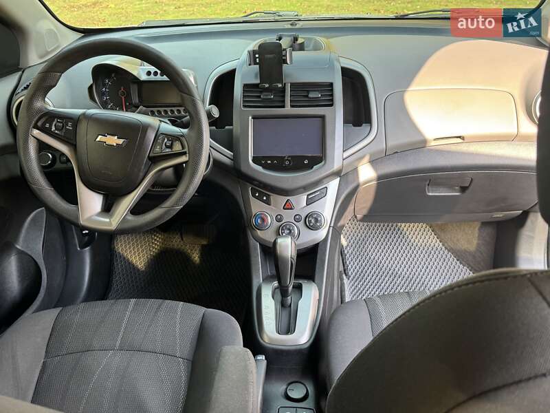 Седан Chevrolet Sonic 2016 в Харкові фото 12 Седан Chevrolet Sonic 2016 в Харкові