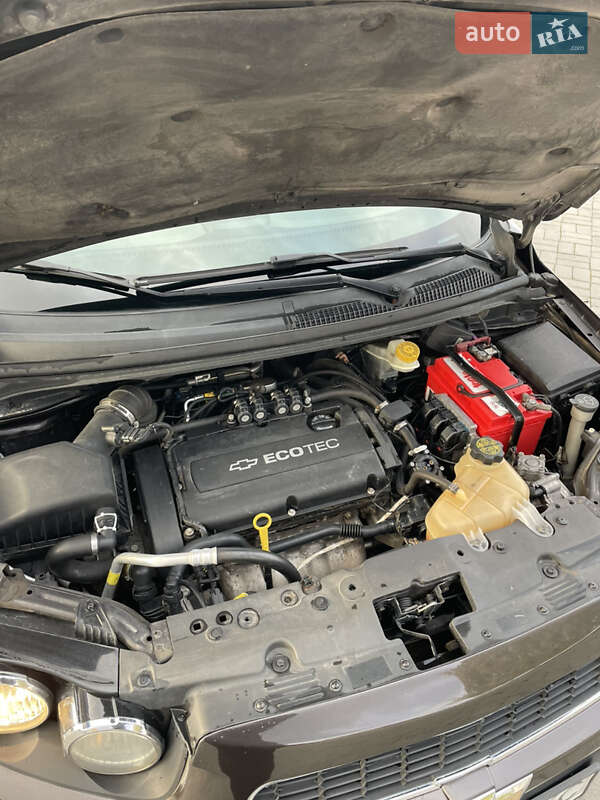 Седан Chevrolet Sonic 2013 в Запорожье фото 23 Седан Chevrolet Sonic 2013 в Запорожье