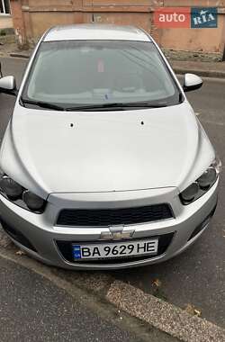 Хэтчбек Chevrolet Sonic 2011 в Кропивницком