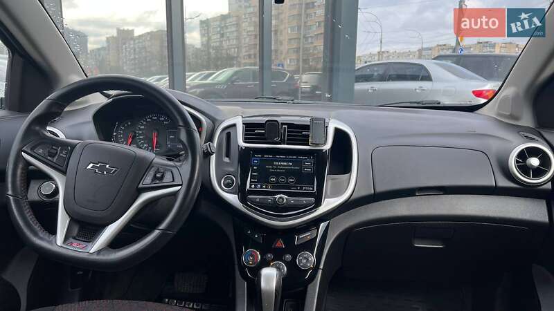 Хэтчбек Chevrolet Sonic 2019 в Киеве