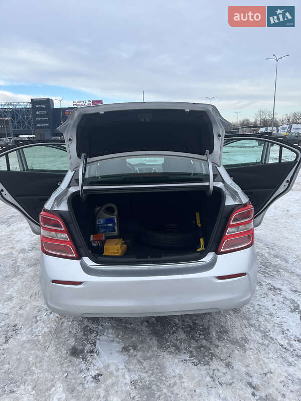 Седан Chevrolet Sonic 2016 в Києві