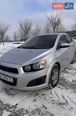 Седан Chevrolet Sonic 2014 в Ирпене