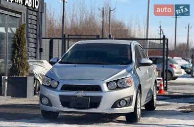 Седан Chevrolet Sonic 2014 в Львові