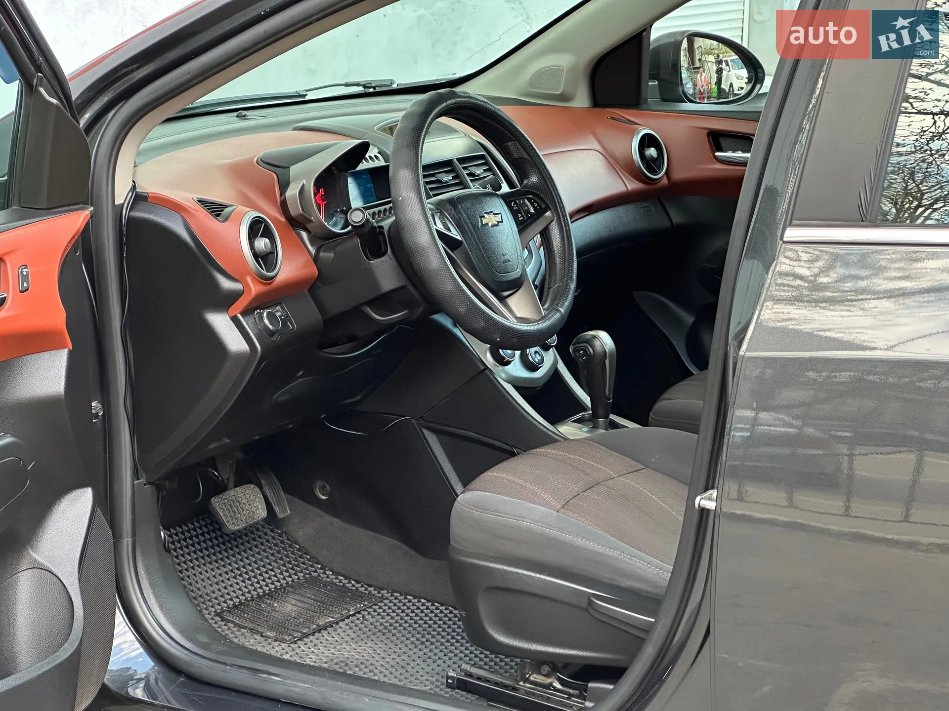2015 Chevrolet Sonic - мініатюра 55