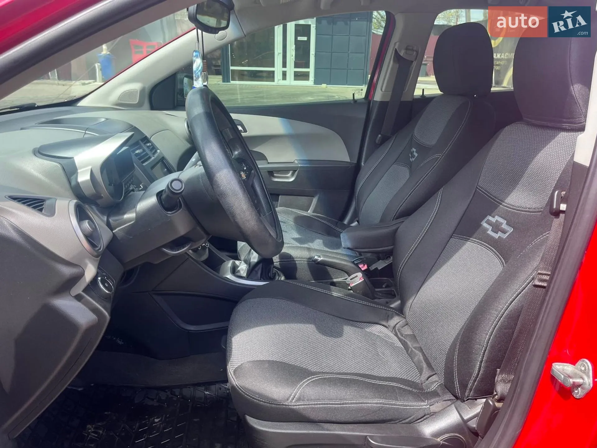 2012 Chevrolet Sonic - мініатюра 19