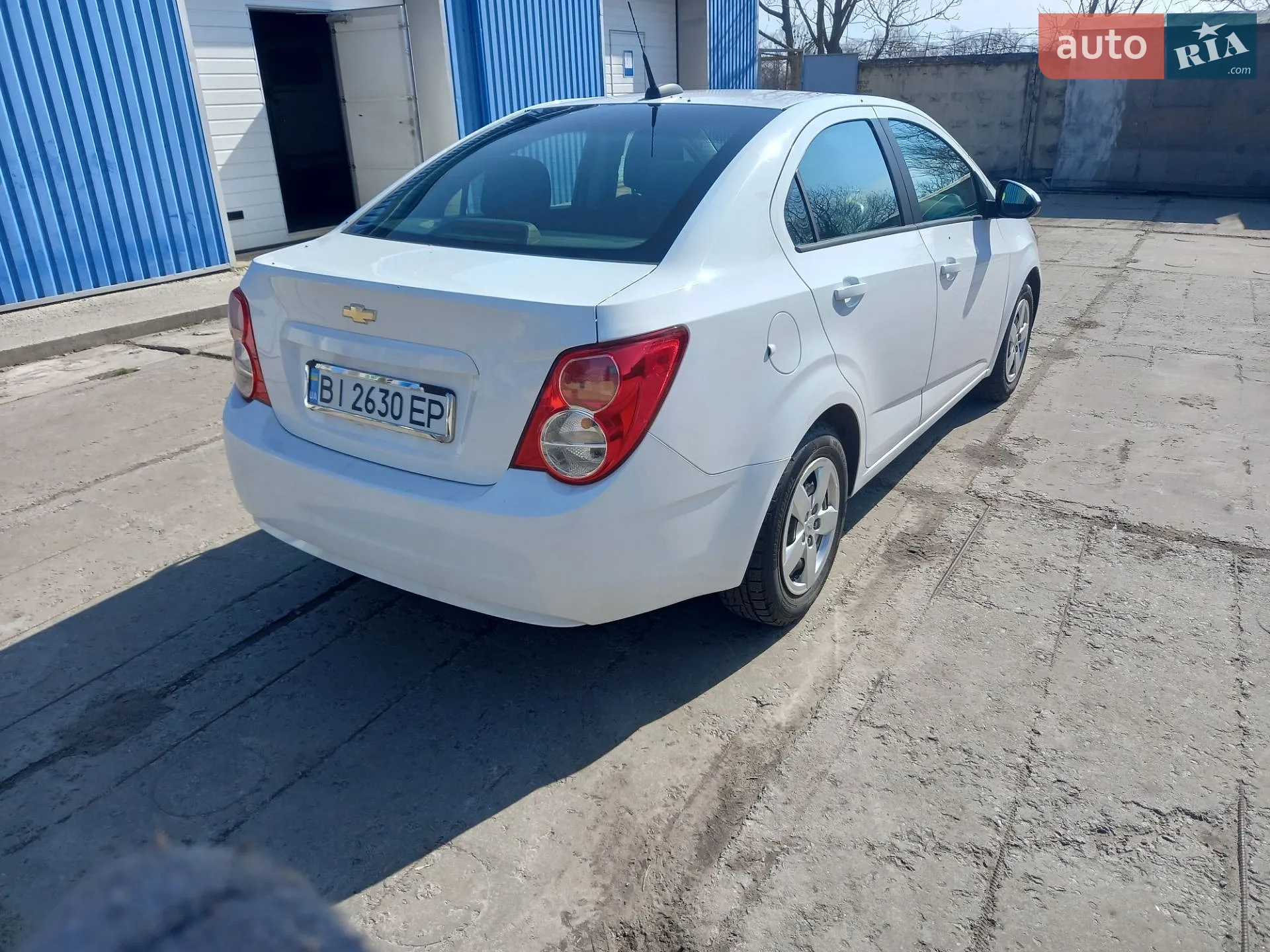 2016 Chevrolet Sonic - мініатюра 2
