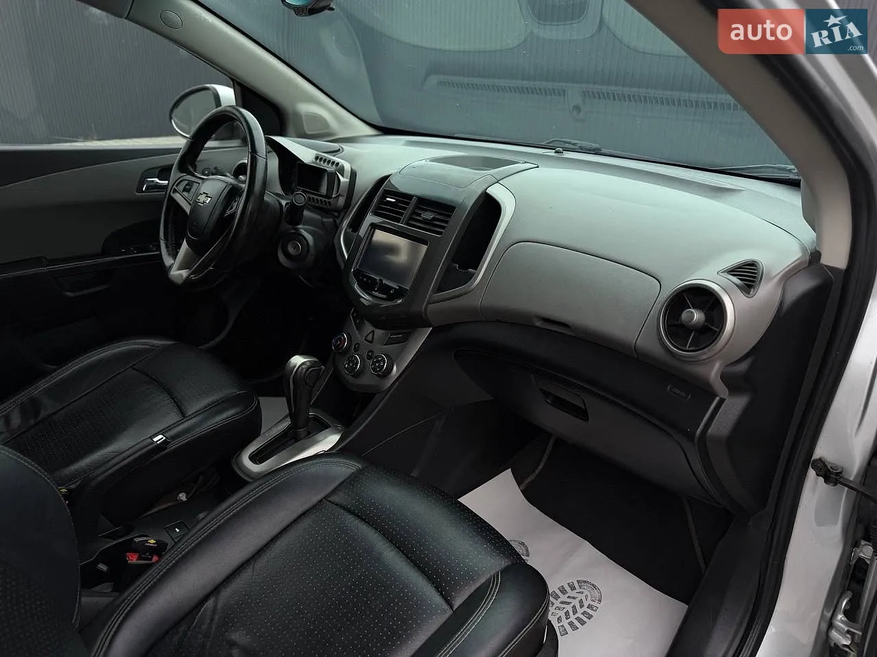2016 Chevrolet Sonic - мініатюра 17