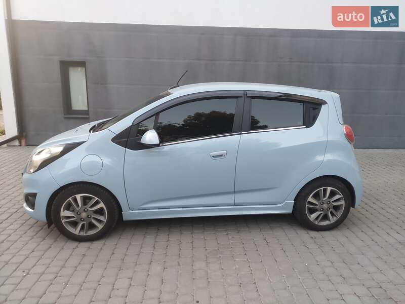 Хетчбек Chevrolet Spark EV 2014 в Львові фото 3 Хетчбек Chevrolet Spark EV 2014 в Львові