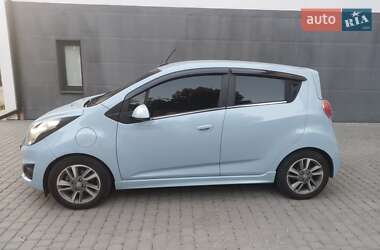 Хэтчбек Chevrolet Spark EV 2014 в 