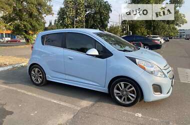 Позашляховик / Кросовер Chevrolet Spark EV 2016 в Одесі