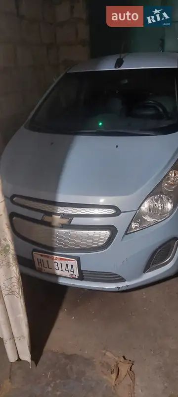 Хэтчбек Chevrolet Spark EV 2015 в 