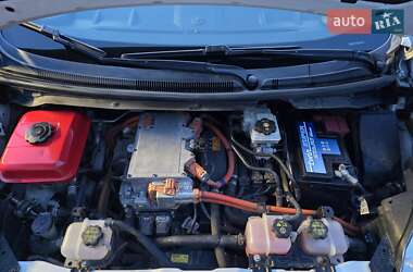 Хэтчбек Chevrolet Spark EV 2016 в 