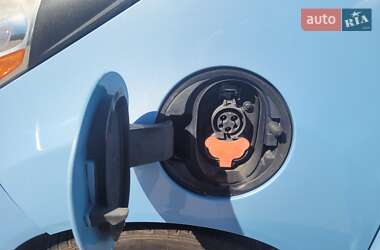 Хетчбек Chevrolet Spark EV 2014 в 