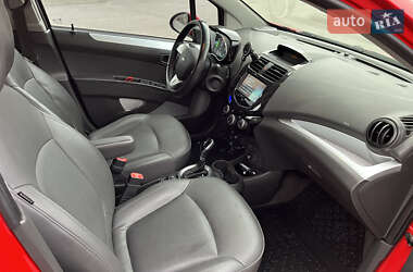 Хэтчбек Chevrolet Spark EV 2016 в 