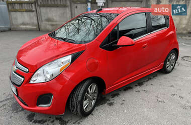 Хэтчбек Chevrolet Spark EV 2016 в 