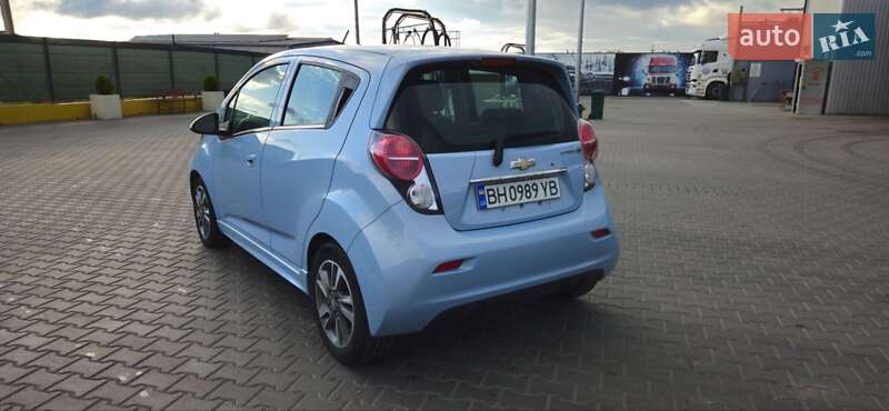 Хетчбек Chevrolet Spark EV 2015 в Одесі фото 10 Хетчбек Chevrolet Spark EV 2015 в Одесі