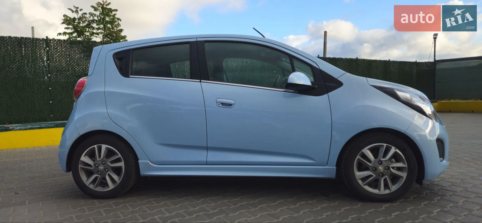 2015 Chevrolet Spark - мініатюра 16