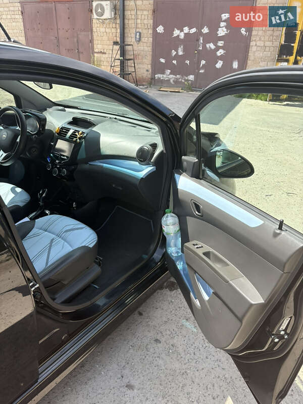 Хэтчбек Chevrolet Spark EV 2015 в Львове