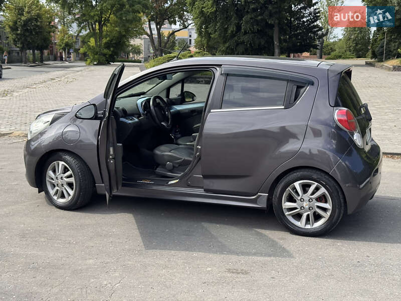 Хетчбек Chevrolet Spark EV 2014 в Тернополі фото 3 Хетчбек Chevrolet Spark EV 2014 в Тернополі