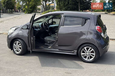 Хетчбек Chevrolet Spark EV 2014 в 