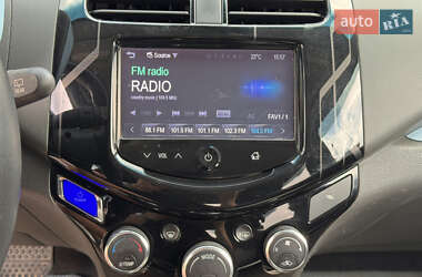 Хетчбек Chevrolet Spark EV 2014 в 