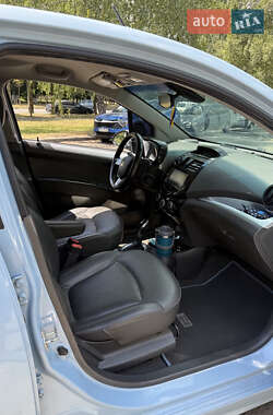 Хетчбек Chevrolet Spark EV 2016 в 