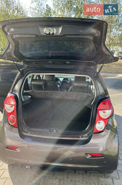 Хетчбек Chevrolet Spark EV 2013 в 