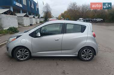 Хэтчбек Chevrolet Spark EV 2016 в 