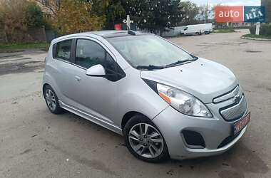 Хэтчбек Chevrolet Spark EV 2016 в 
