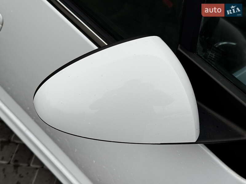 Хетчбек Chevrolet Spark EV 2013 в Кропивницькому